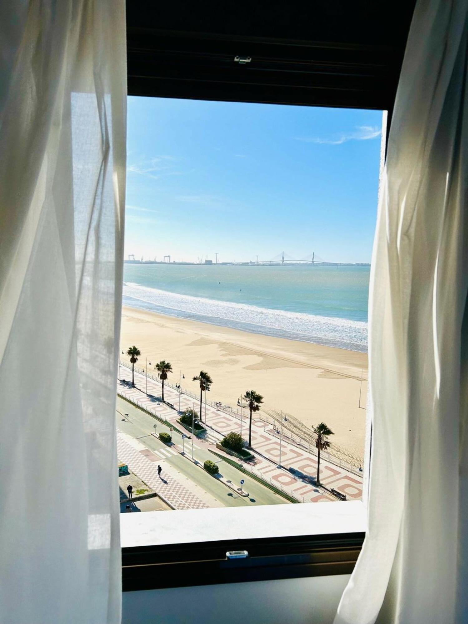Gatu Arena " Preferente Mayores De 25 Anos Y Familias " เอลปูแอร์โต เด ซานตามาริอา ภายนอก รูปภาพ