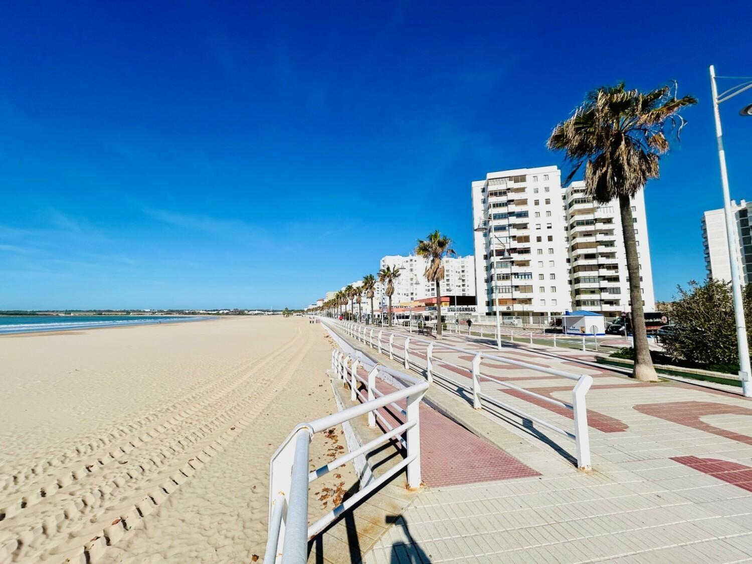 Gatu Arena " Preferente Mayores De 25 Anos Y Familias " เอลปูแอร์โต เด ซานตามาริอา ภายนอก รูปภาพ